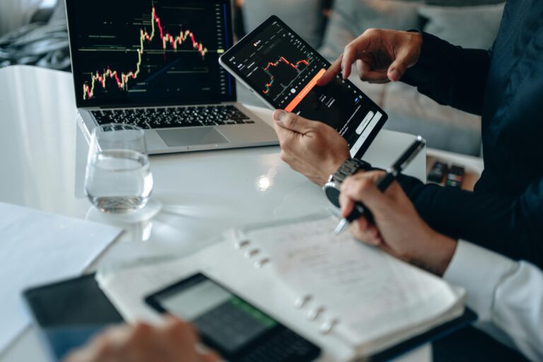 Dow Jones and FintechZoom